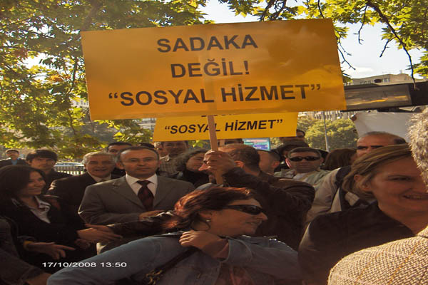 Sosyal Hizmet Uzmanları alanlara çıkıyor  / 17.10.2008 