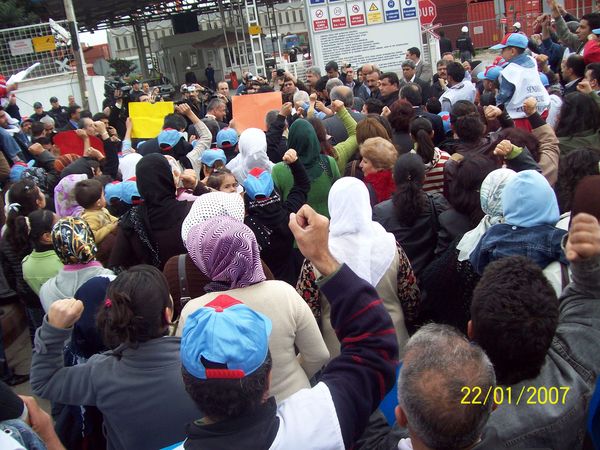 Mersin Limanı'nda direniş sürüyor! / 15.02.2009