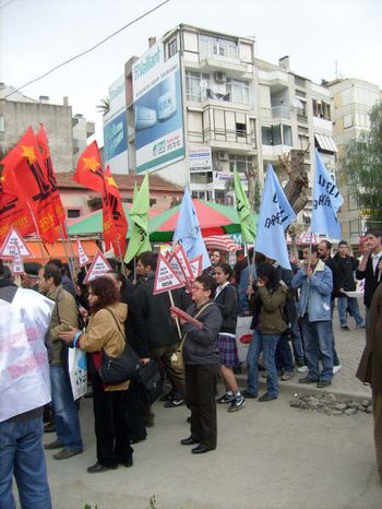 İzmir'de "Krizin Faturasını Zenginler Ödesin" basın açıklaması / 05.03.2009