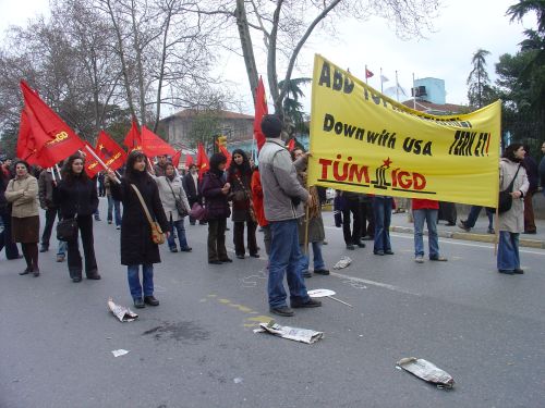 Onbinler İşgale Karşı Alanlardaydı - Kadıköy Meydanı - 18.03.2006