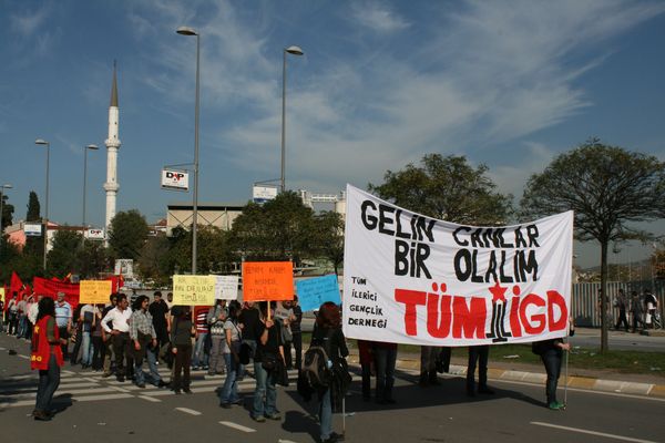 Kadıköy'de yüzbinler Eşit Yurttaşlık Mitingi'nde yürüdü! /08.11.2009