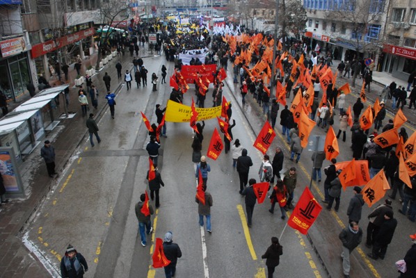 Ankara'da TEKEL işçisiyle dayanışma mitingi /04.02.2010