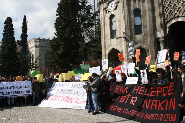 16 Mart Beyazıt ve Halepçe Katliamı için Beyazıt'ta eylem / 16.03.2010