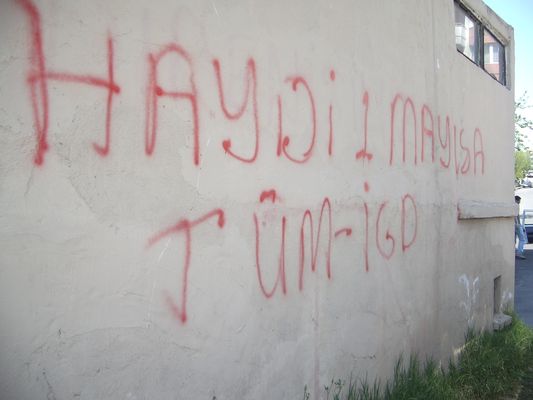 Kartal'da 1 Mayıs yazılaması / 22.04.2010