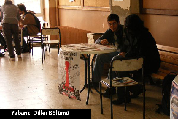 İÜ'de 1 Mayıs çalışmaları sürüyor! / 27.04.2010