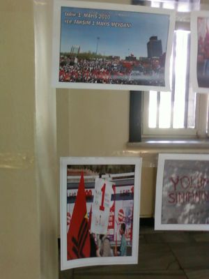 İlerici Öğrenciler'den 1 Mayıs sergisi / 07.05.2010