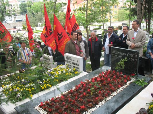 Süleyman Üstün ölümünün 3. yılında mezarı başında anıldı! / 19.05.2010