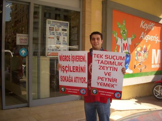 Adana Migros'ta hakkını arayan işçi işten atıldı / 12.11.2010