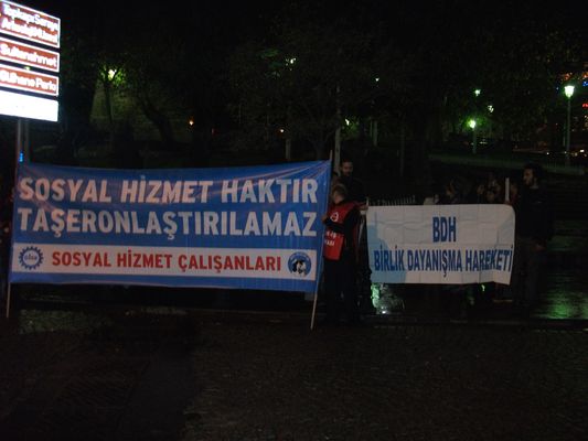 Sosyal hizmet emekçilerinden anayasal hakları için basın açıklaması / 26.11.2010
