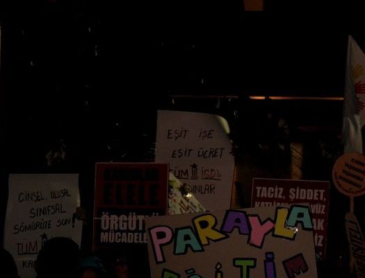 İzmir'de de kadınlar 8 Mart'ta alanlardaydı! / 08.03.2011