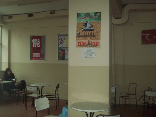 1 Mayıs coşkusu İÜ'de dinmeden devam ediyor / 27.04.2011