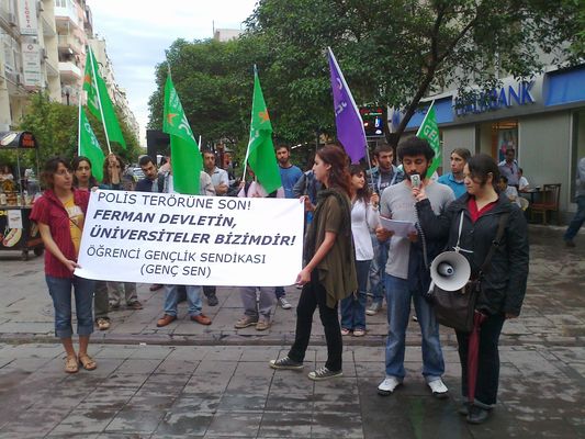 İzmir Genç-Sen İstanbul'da yapılan gözaltıları protesto etti / 27.05.2011