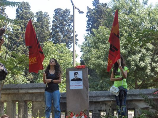 Harun Karadeniz mezarı başında anıldı / 15.08.2011