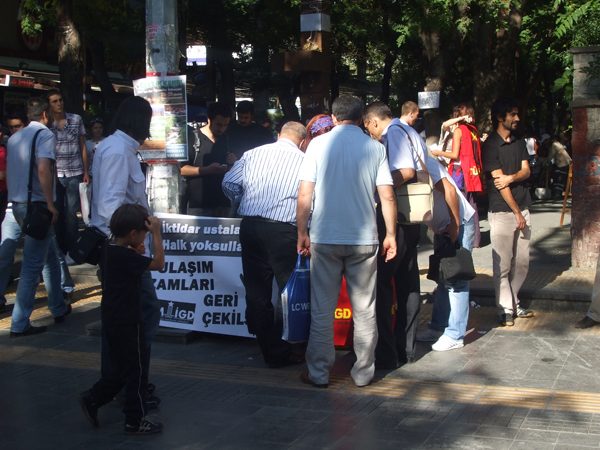 İlerici gençler Ankara'da da ulaşım zammına karşı kampanya başlattı / 22.08.2011