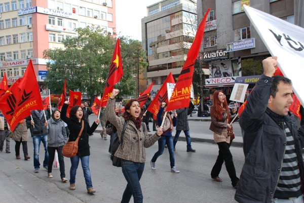 Ankara'da öğrenciler YÖK'e karşı yürüdü / 30.10.2011
