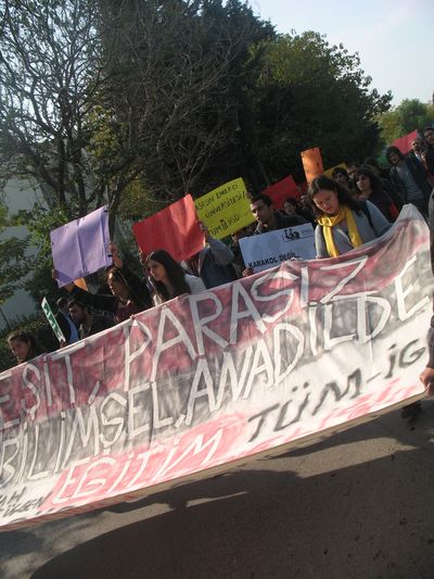 İzmir'de YÖK protesto edildi / 02.11.2011