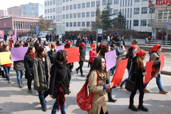 Ankara'da 8 Mart coşku ve dayanışmayla geçti