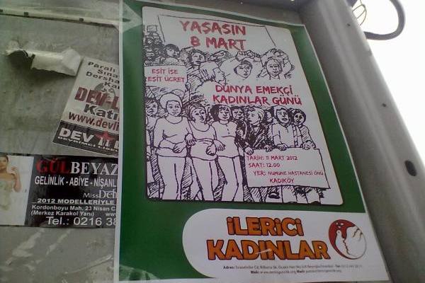 İlerici Kadınlar Kartal'da 8 Mart afişlemesi yaptı