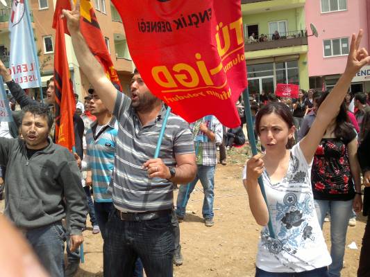 İlerici Gençler Nurhak'ta 1 Mayıs coşkusunu yükseltti