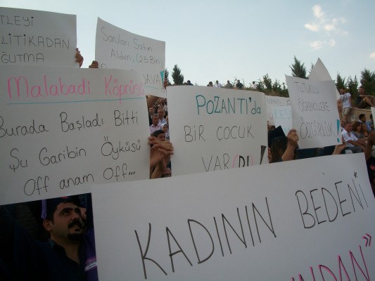 Protestolar Hacettepe Üniversitesi mezuniyetine damgasını vurdu