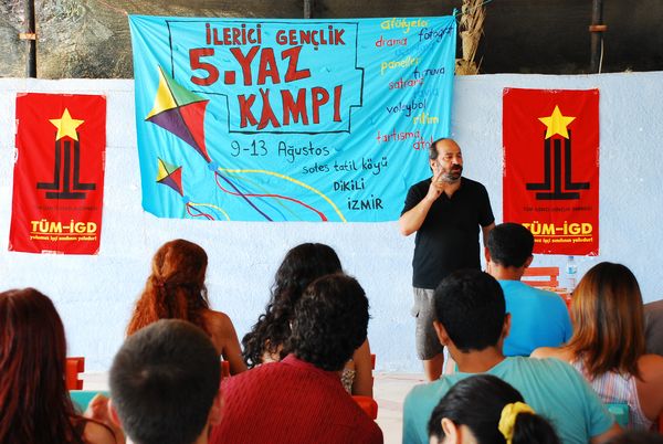 İlerici Gençler 5. Yaz Kampı'da tartışıyor, dinleniyor, eğleniyor