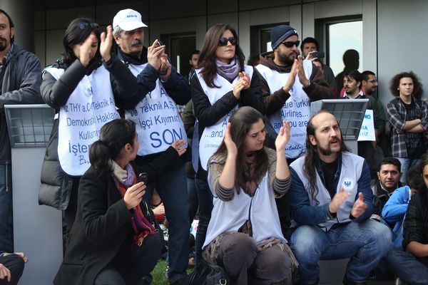 İTÜ'lüler üniversiteleri'ni YÖK'e teslim etmiyor! 