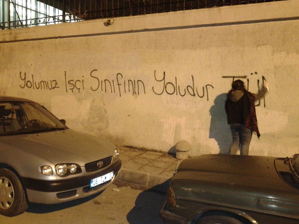 İlerici Gençler Ankara sokakları "Roboski'yi unutma" sloganlarıyla donattı