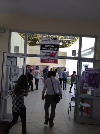 Saldırılar Trakya Üniversitesi'nde 1 Mayıs çağrısını bastıramayacak