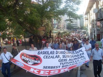 Tutuklanan KESK'lilere bir destek de Ankara'dan geldi