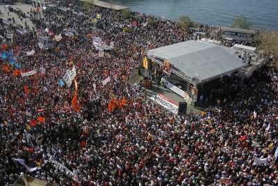 Kadıköy yüzbinlerin "Eşit Yurttaşlık Hakkı" talebiyle çınladı