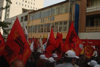 Emekçiler grev günü Mersin'de de sokaklardaydı! (Yenilendi!)