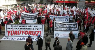 Sağlık işçileri taşeronlaşmaya karşı Ankara'daydı!