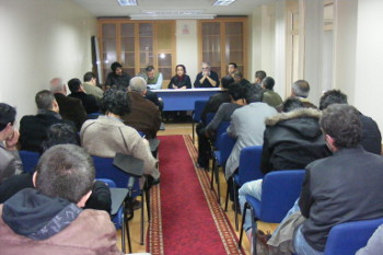 Bağcılar ve Esenler "İşten atmak yasaklansın" diyor!