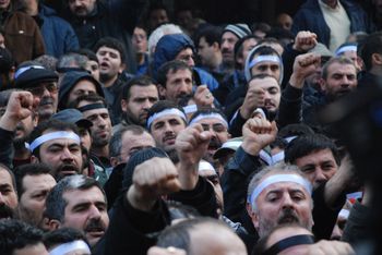 Tek Gıda-İş Sendikası işçileri evlerine yolluyor