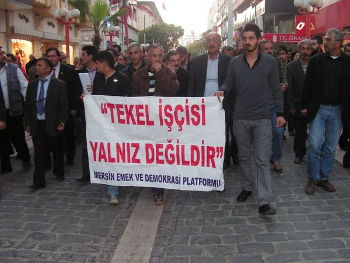 Mersin halkı TEKEL işçisinin yanında