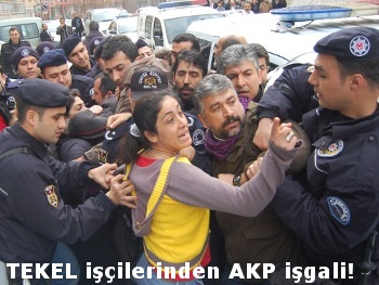 TEKEL işçileri AKP Ankara il binasını işgal etti