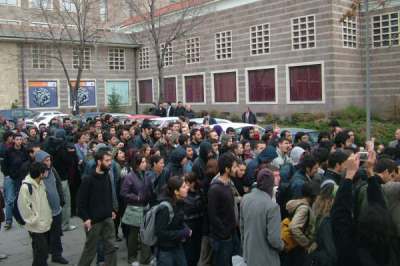 Gözaltına alınan öğrenciler serbest bırakıldı