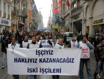 İSKİ işçileri Taksim'de hakları için yürüdü