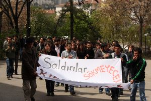 Ahmet Türk'e yönelik saldırı A.Ü. Cebeci Kampüsü'nde protesto edildi 