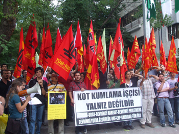 İlerici, devrimci kurumlar, kot taşlama işçileriyle dayanışma ziyareti gerçekleştirdi