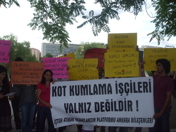 İşten Atmak Yasaklansın Platformu Ankara Bileşenleri kot taşlama işçileri için basın açıklaması gerçekleştirdi