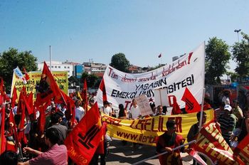 Kadıköy'den yükselen ses "Tüm elemeci sınavlar kaldırılsın"