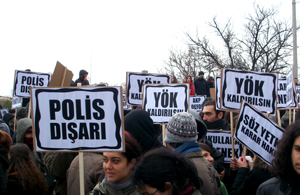 ODTÜ'den AKP önüne yürümek isteyen öğrencilere polis müdahalesi