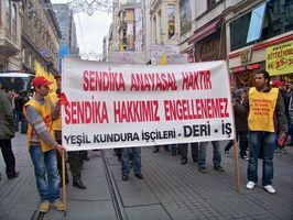 Deri-İş Sendikası İstiklal Caddesi'nde yürüyüş yaptı 
