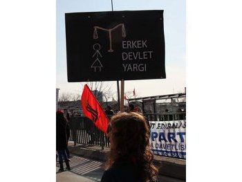 Erkek yargı iş başında: Hüseyin Üzmez tahliye edildi 