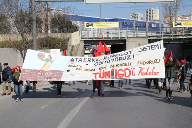 Emekçi kadınlar Kadıköy'de taleplerini haykırdı!