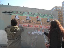 İlerici gençler İstanbul sokaklarını afişlemeye devam ediyor