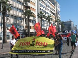 İzmir'de de Sivas Katliamı protesto edildi