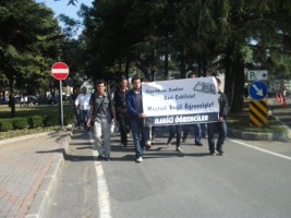 İstanbul Üniversitesi'nde rektörlüğe yürüyüş yapıldı