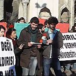 İ.Ü.'de dün yaşananlar protesto edildi